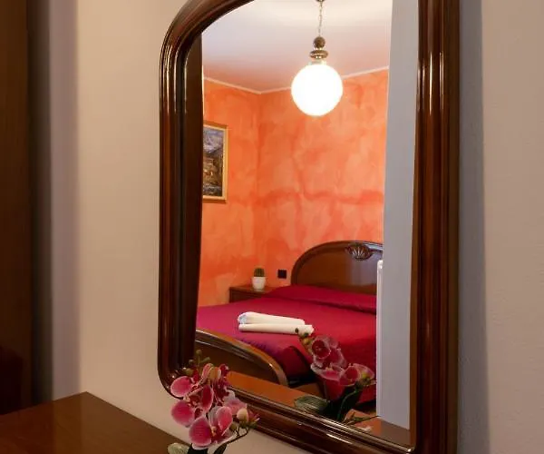 San Michele Hotel Tirano